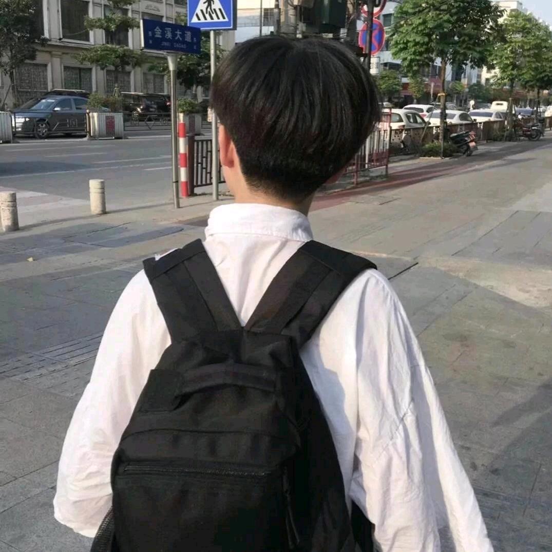 秦立