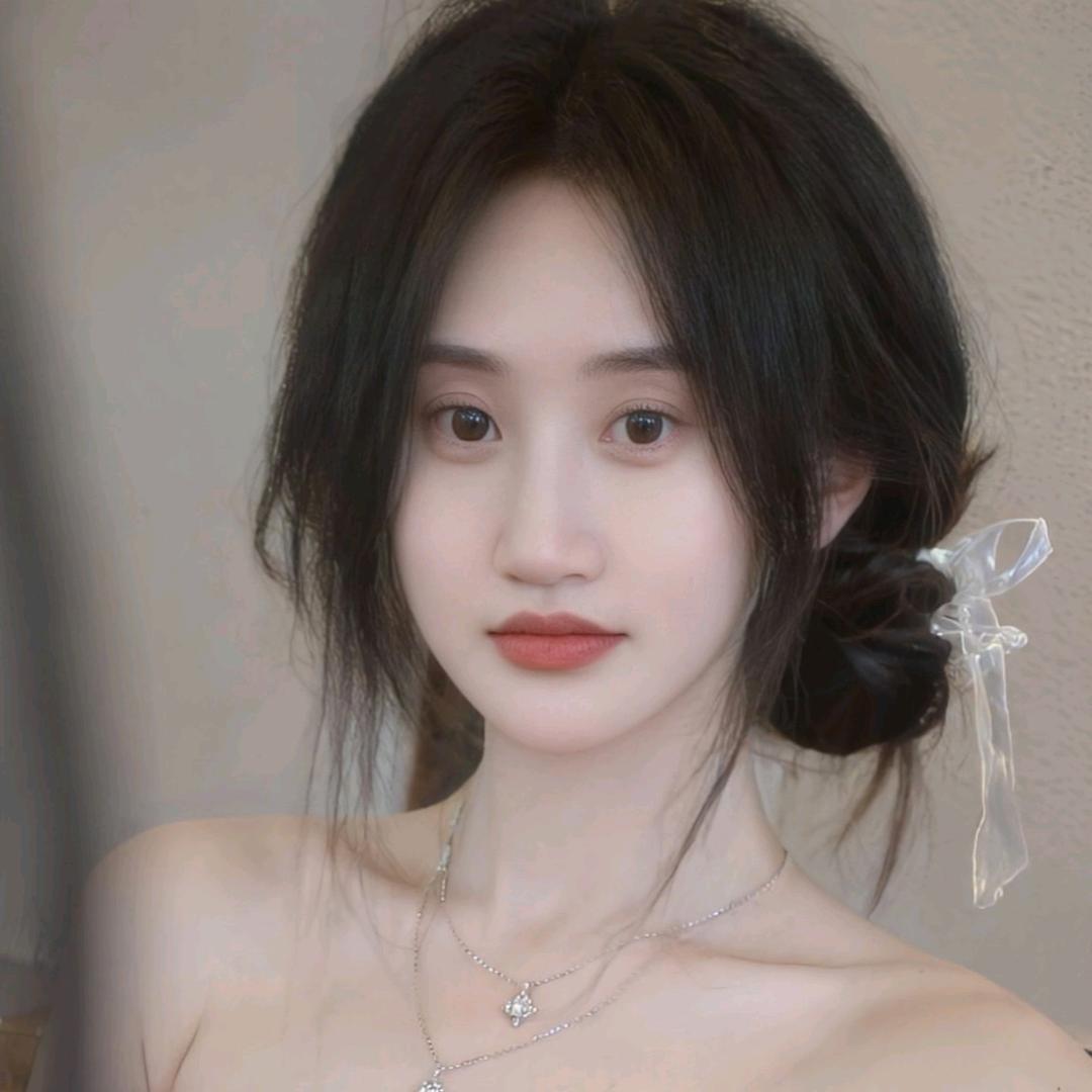 萍儿。