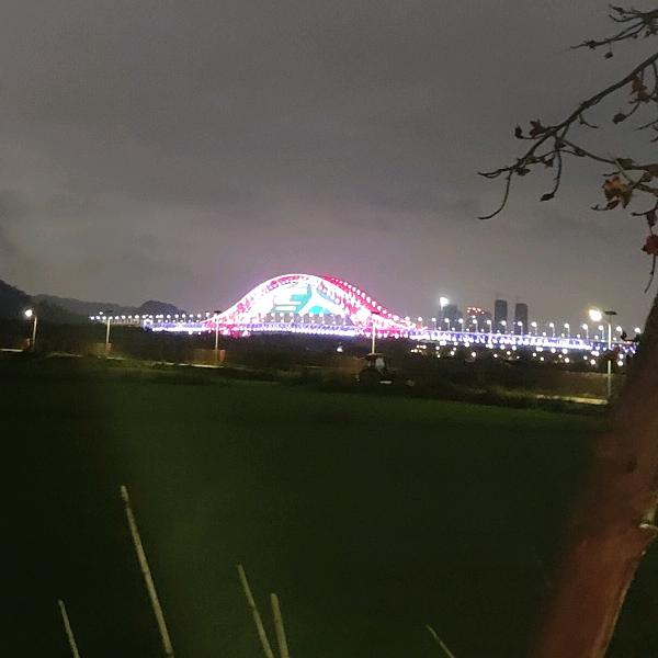 农家大院阿八哥