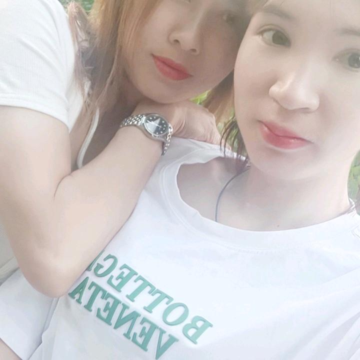 @小四妹，《不定时开播》共度中秋
