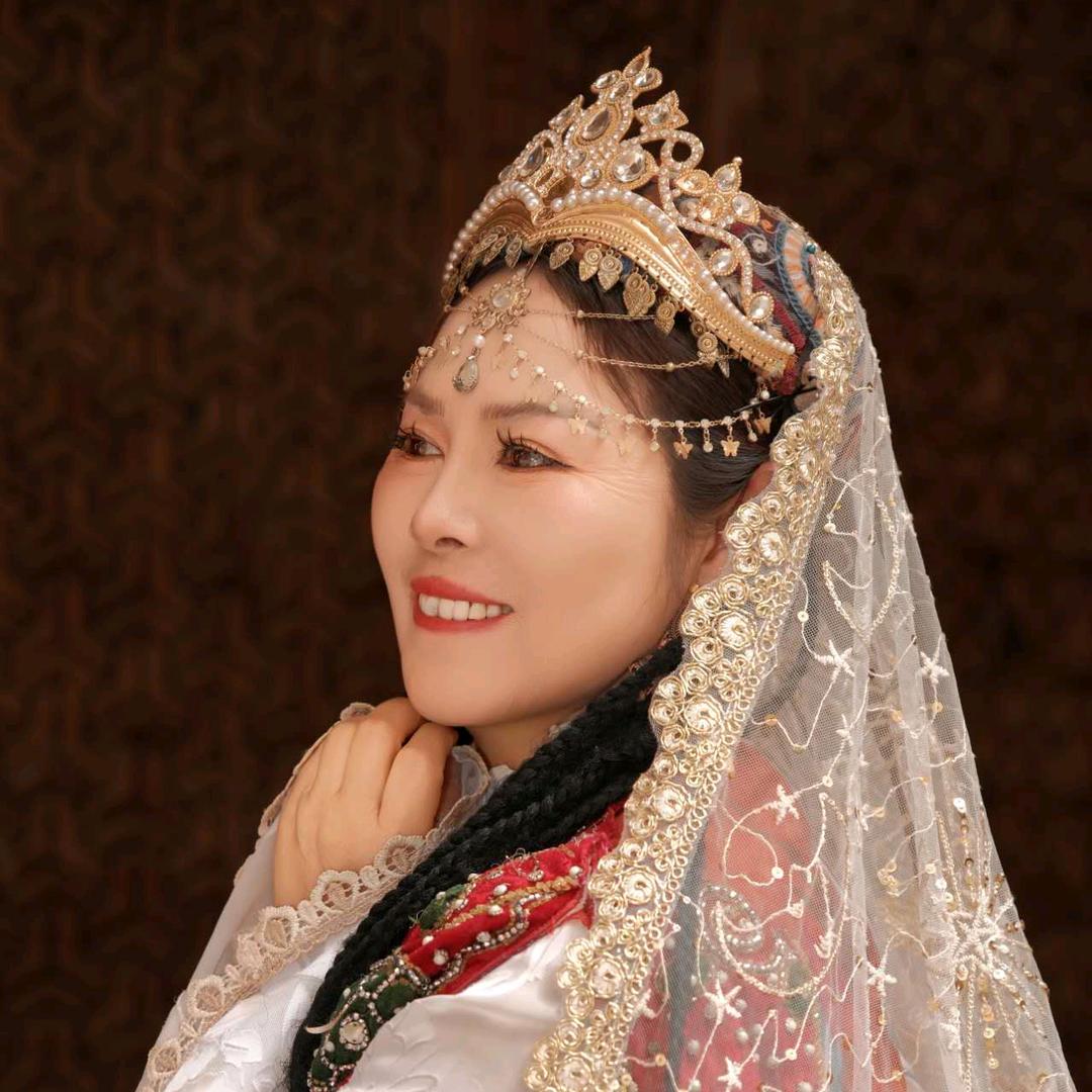 彩霞