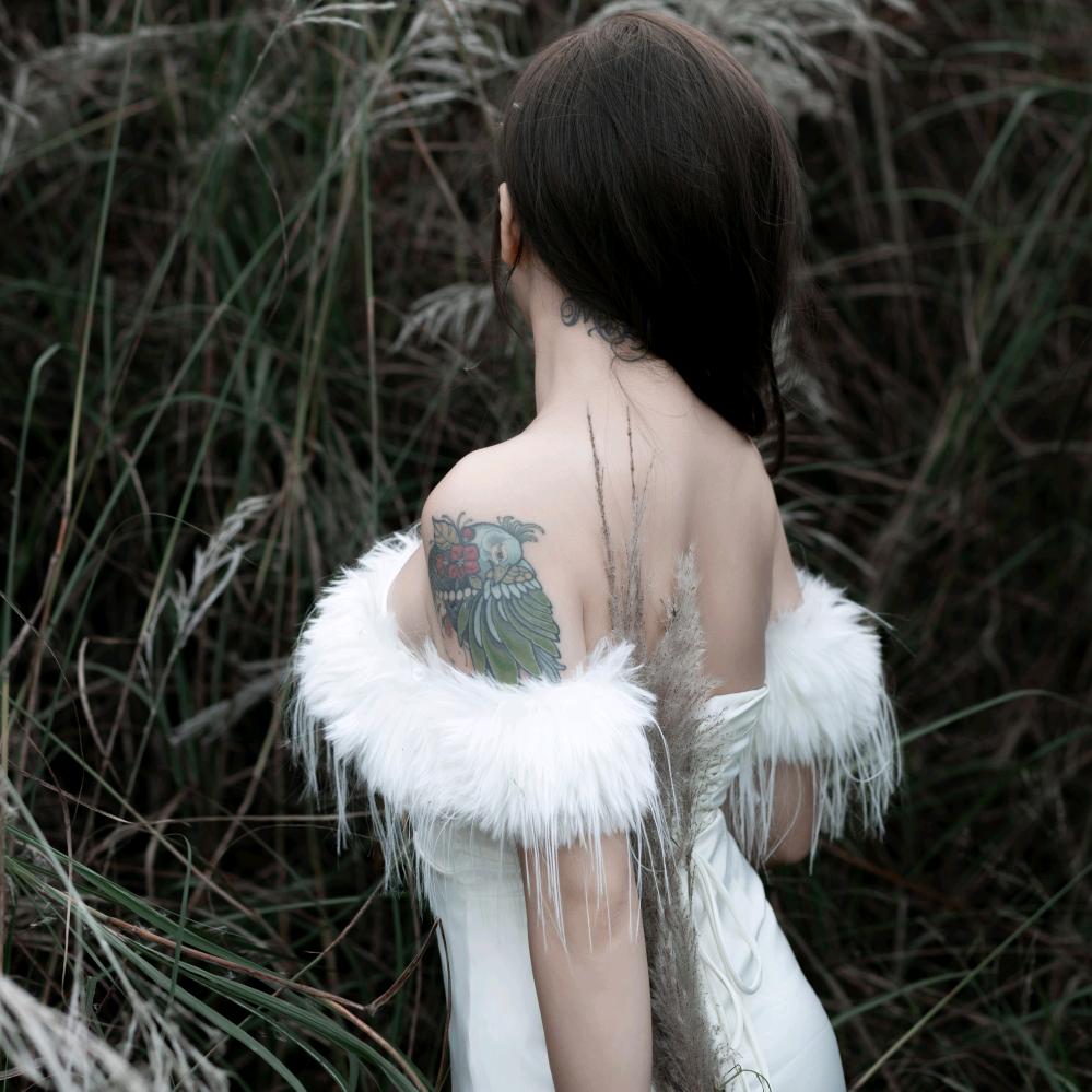 田东女摄