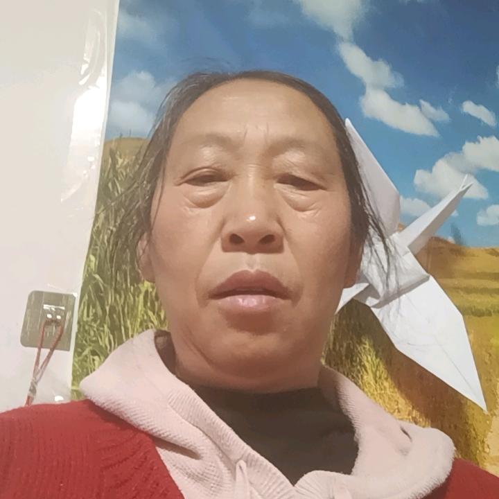 世香首播下午6点开播（橱窗可自行下单）