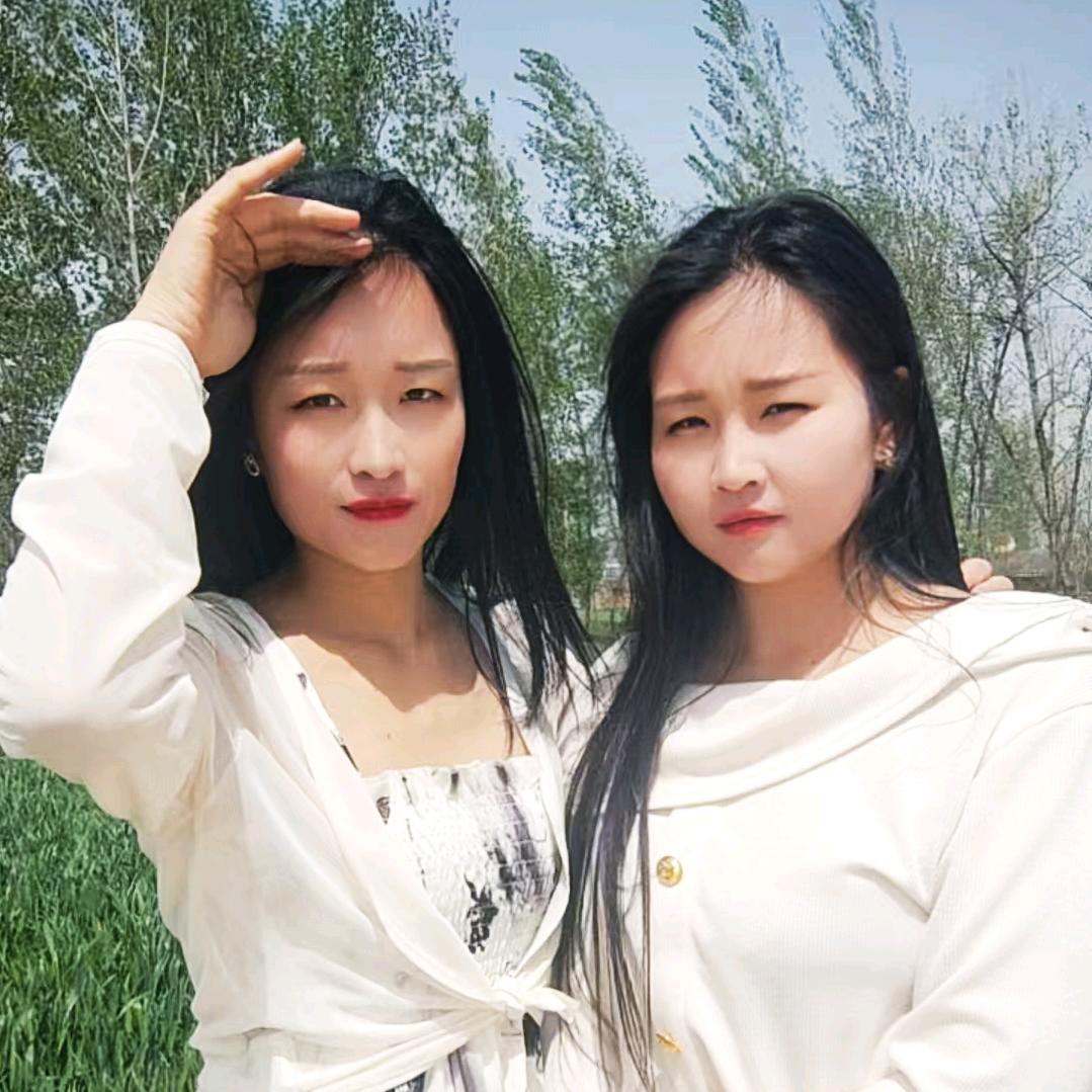 叶  子