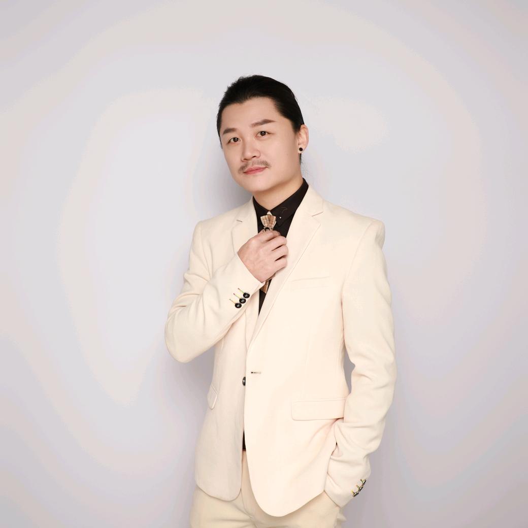 宋一刀(每天下午2点直播美发技术)