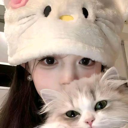 小鱼卷(๑´ڡ`๑)