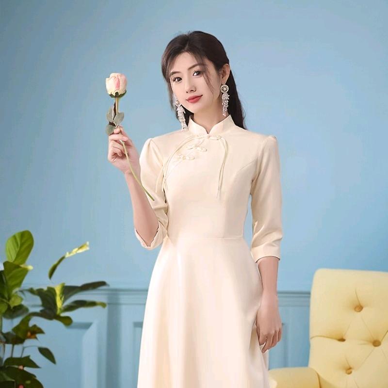 涵宝婚纱礼服