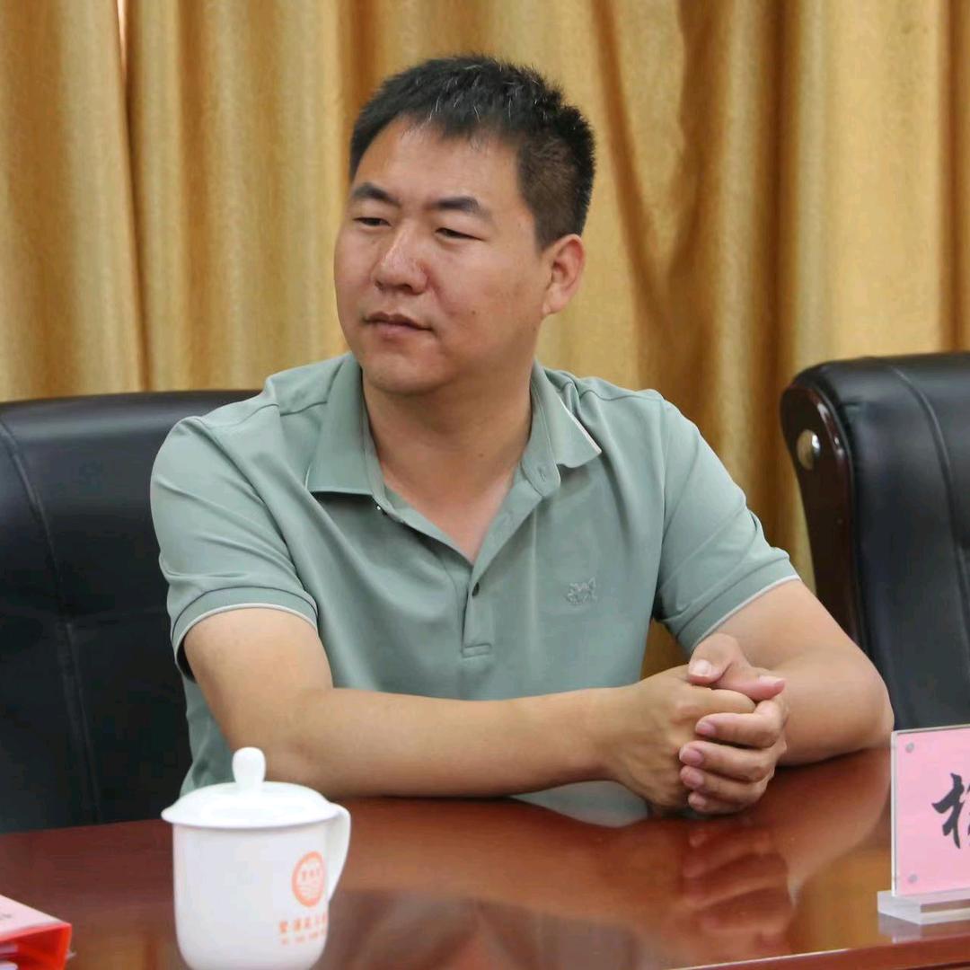 杨黎明
