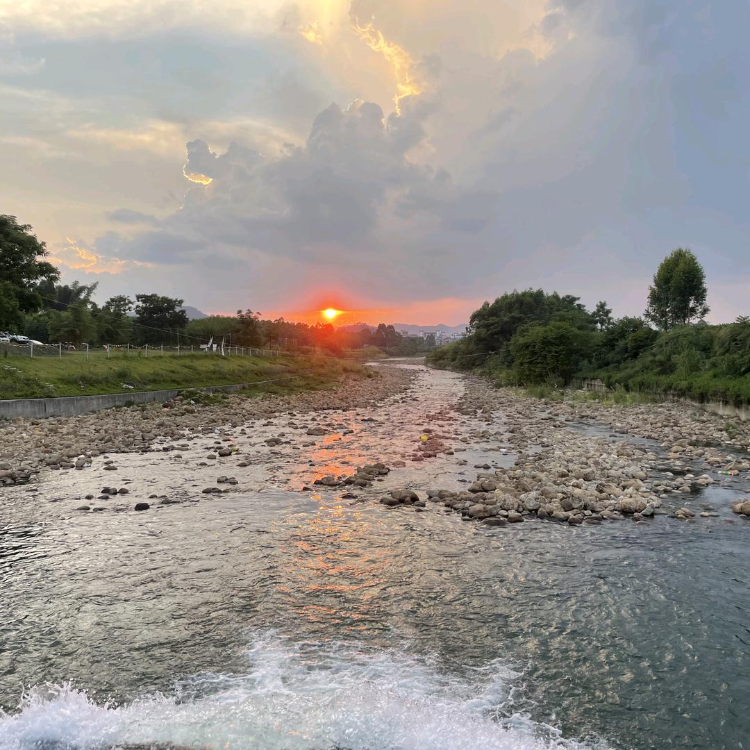 赚钱给阿宁买奔驰（努力版）