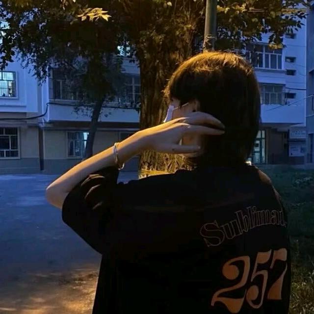 陌小柒