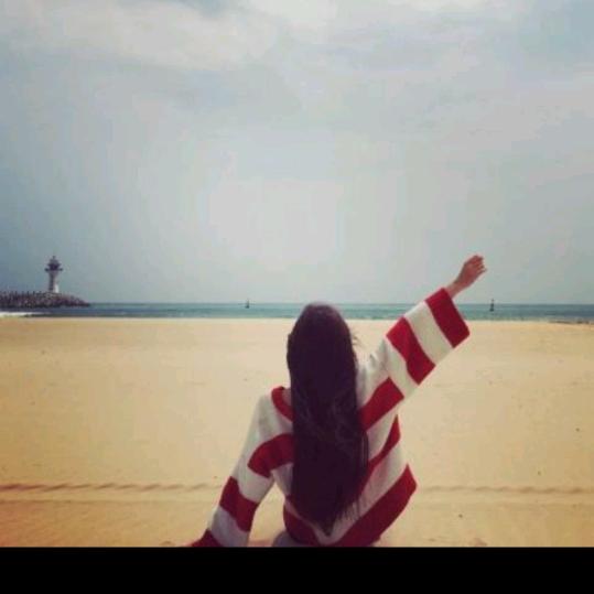 ╭(╯开心每一天╰)╮