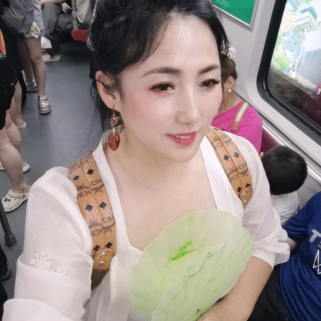 曼格格