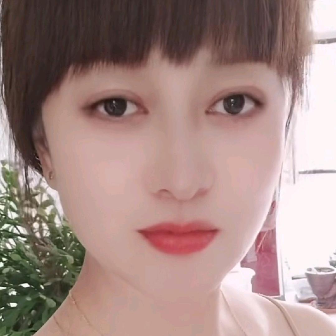 李妍