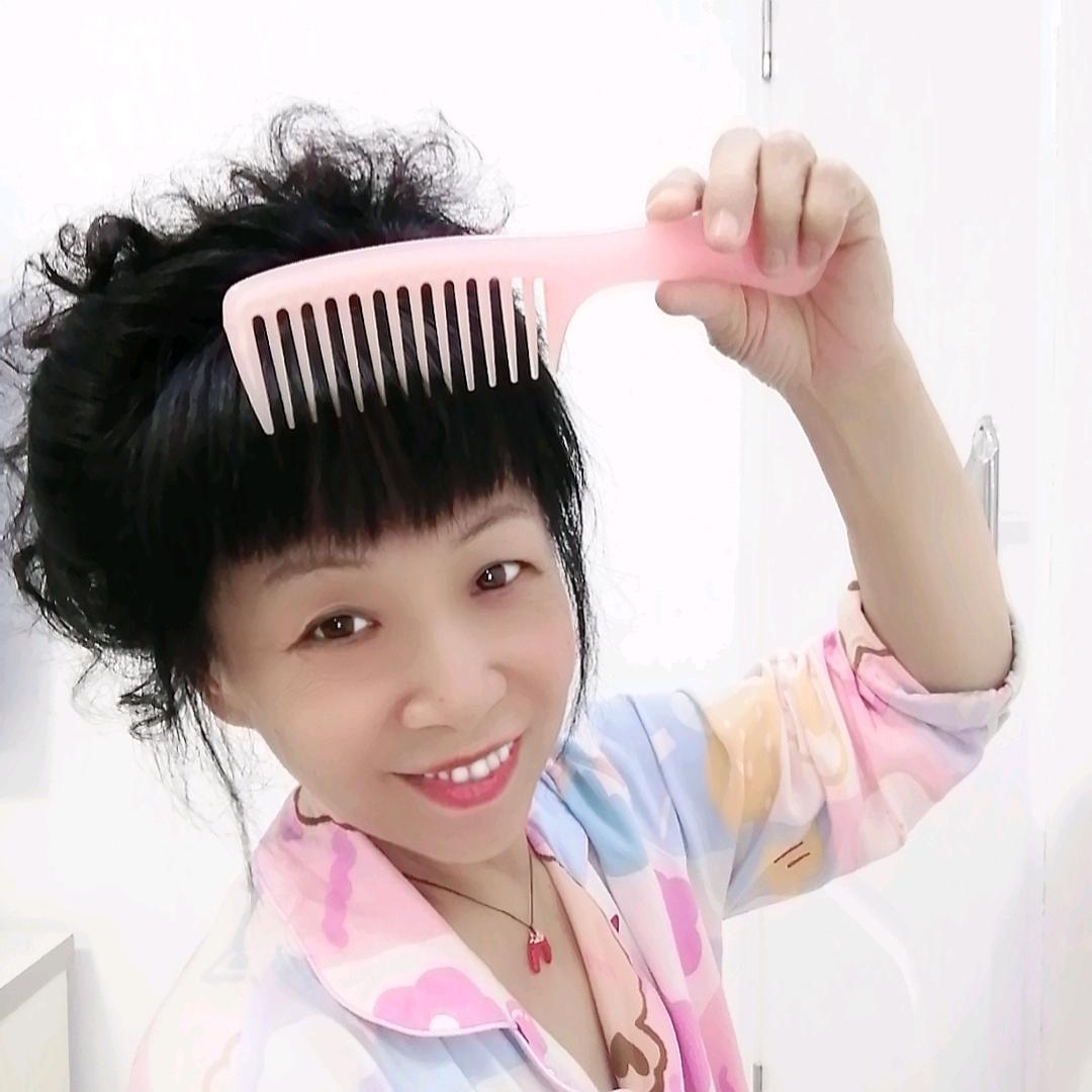 艳语瓶儿