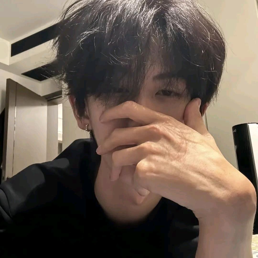丑陋的帅小狗