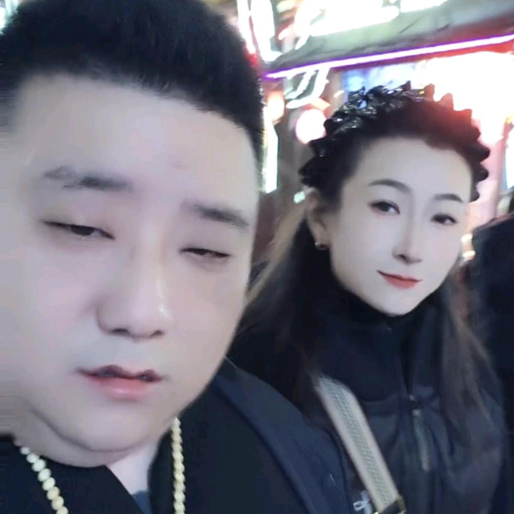 道理我都“董”女士