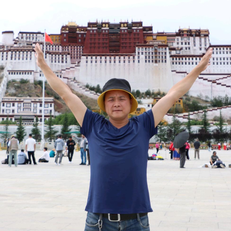 小夏的旅行结束回家搞电子