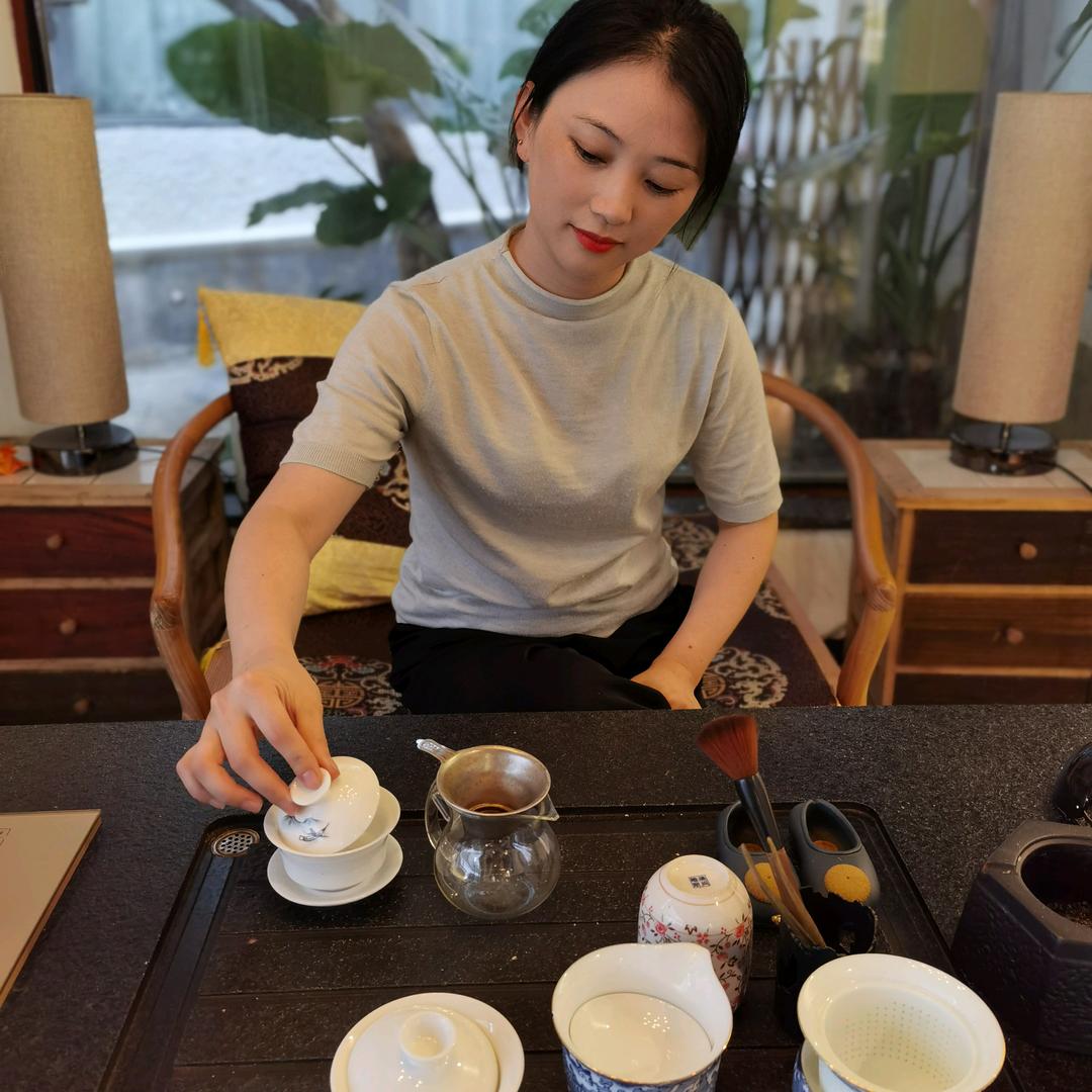 尤其是
