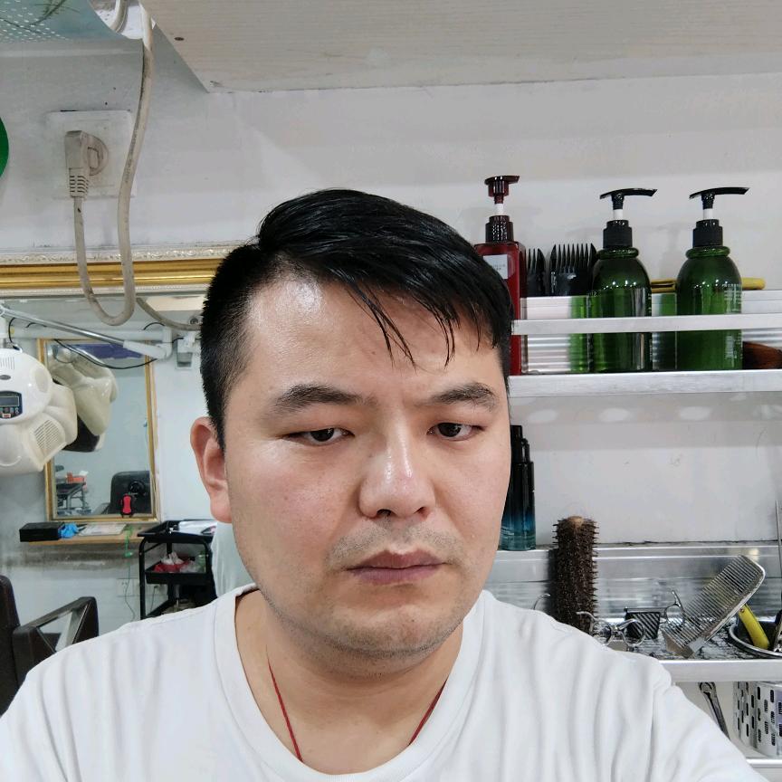 张家港塘市简约发型工作室