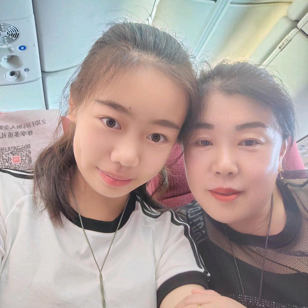 阳光女孩👧