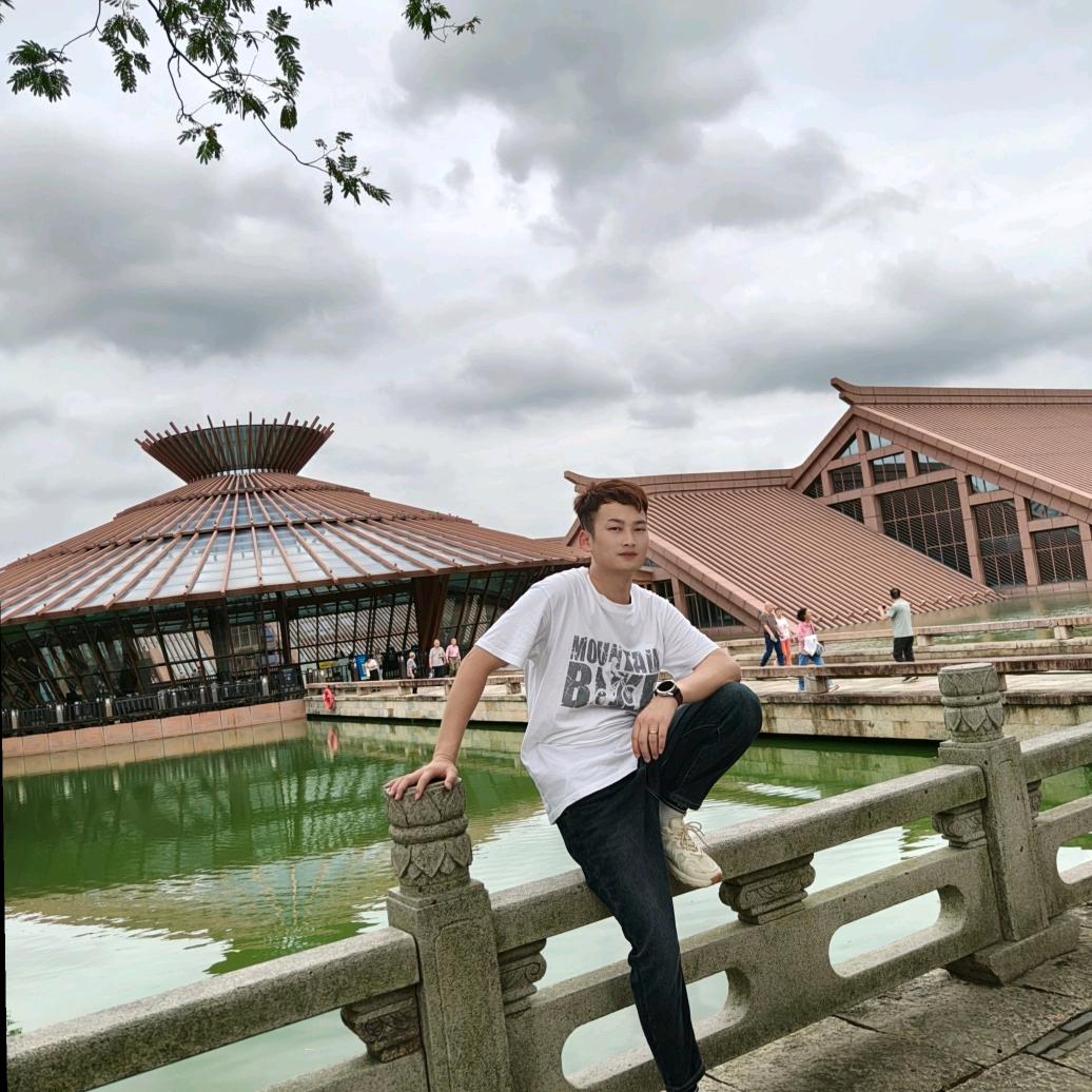 ᝰ♩Ꭽℯ⃝幸运Maxꫛ ⿻