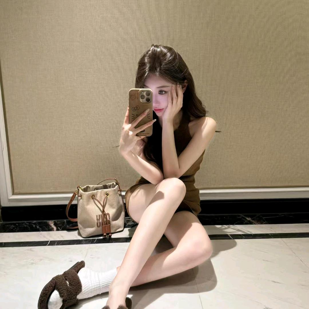 @彩云飘飘💋