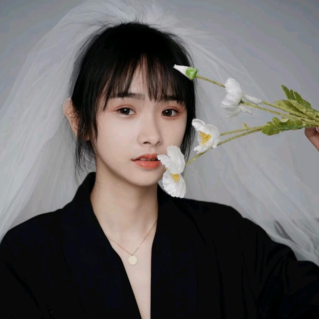 冰凌蔷薇女孩