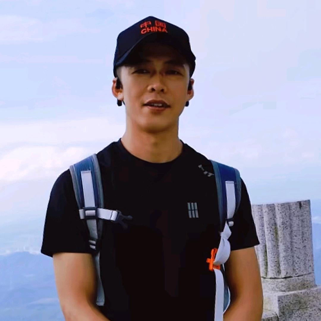 梁启忠