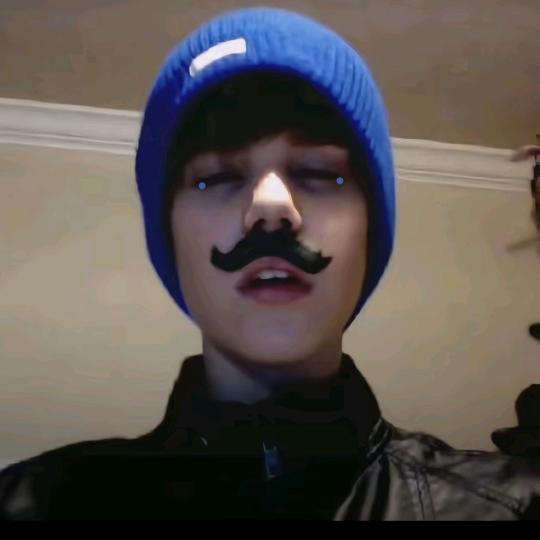 ₍˄·͈༝·͈˄*₎◞ ̑̑