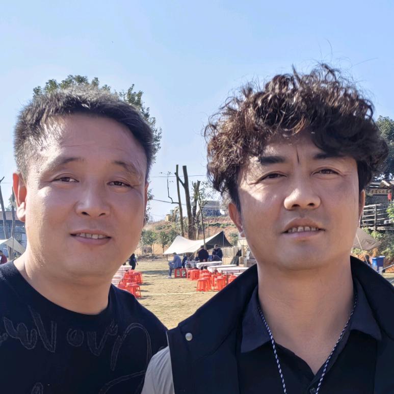 （红鸡公团队）工作室
