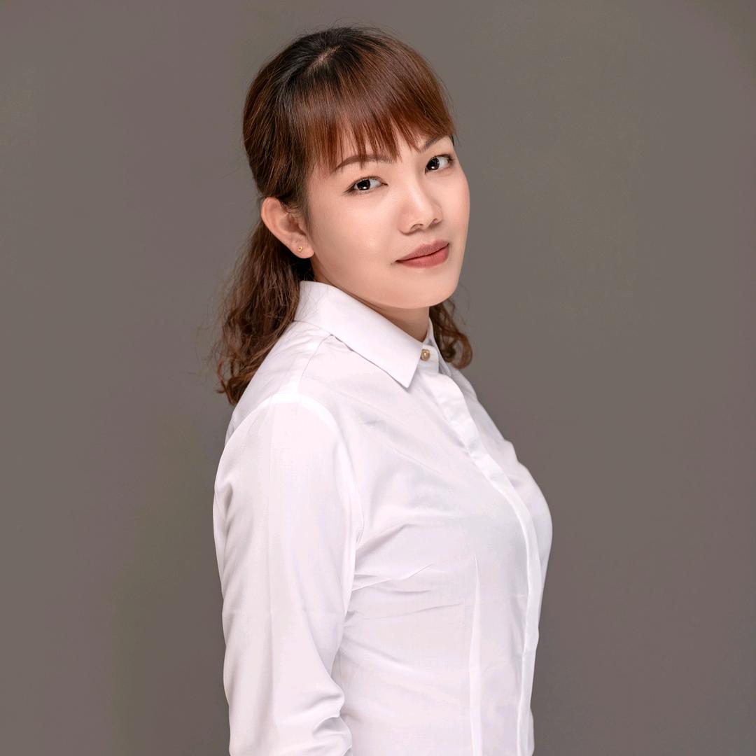 杨伊青