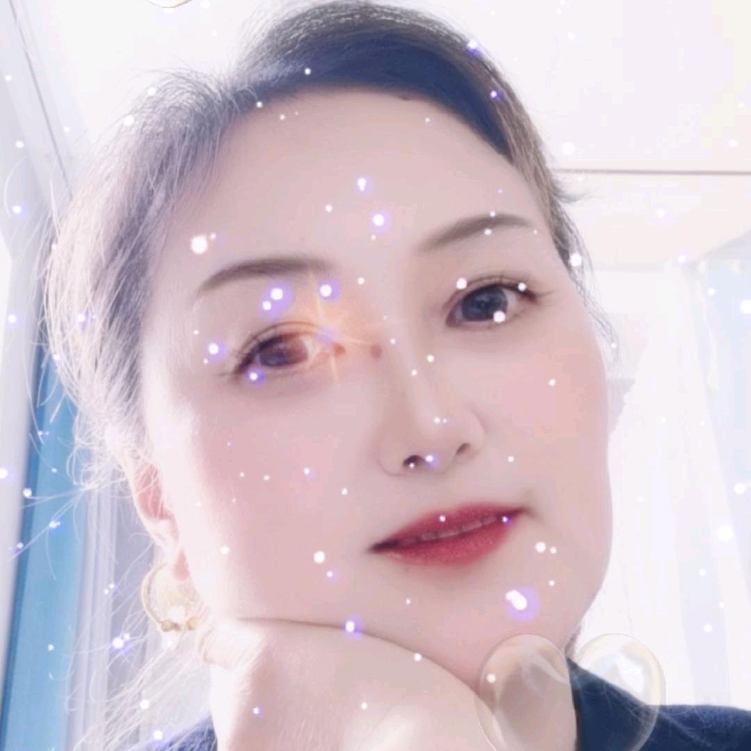 俩个宝贝的外婆💃
