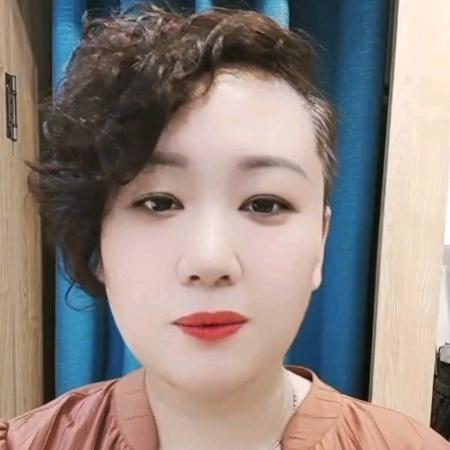 邓州市名世百货妙彩依恋女装