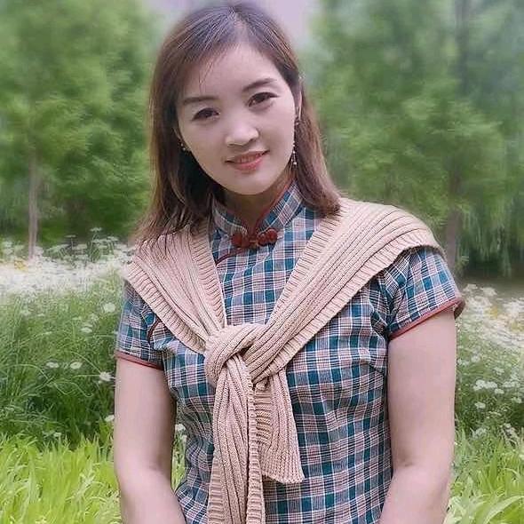 依屋子时尚休闲装