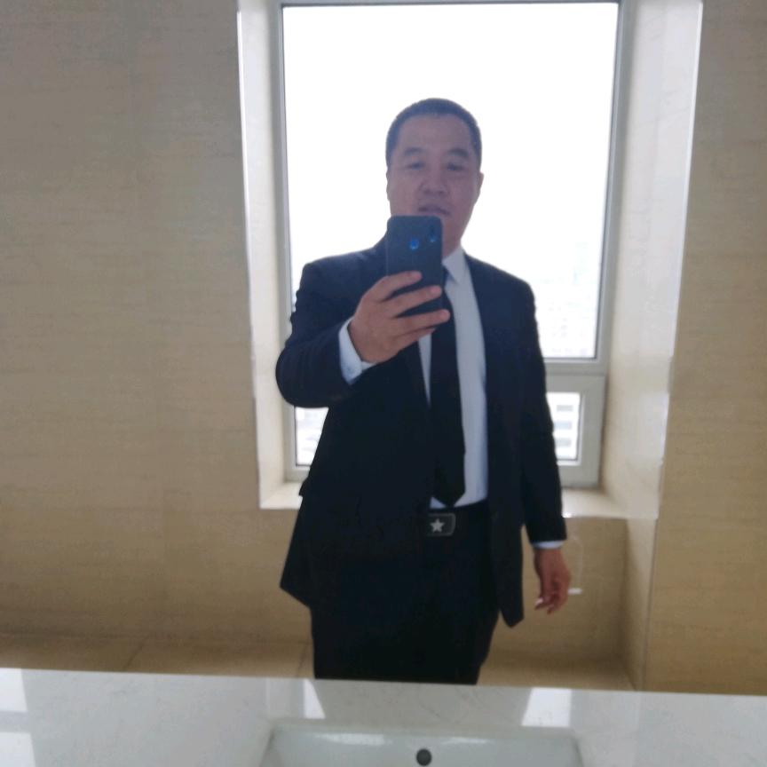 耗子扛刀满街找猫