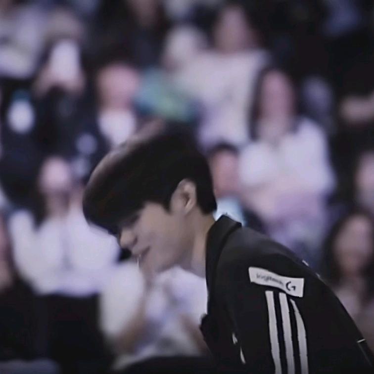 你才22岁怎么可能限制你自由