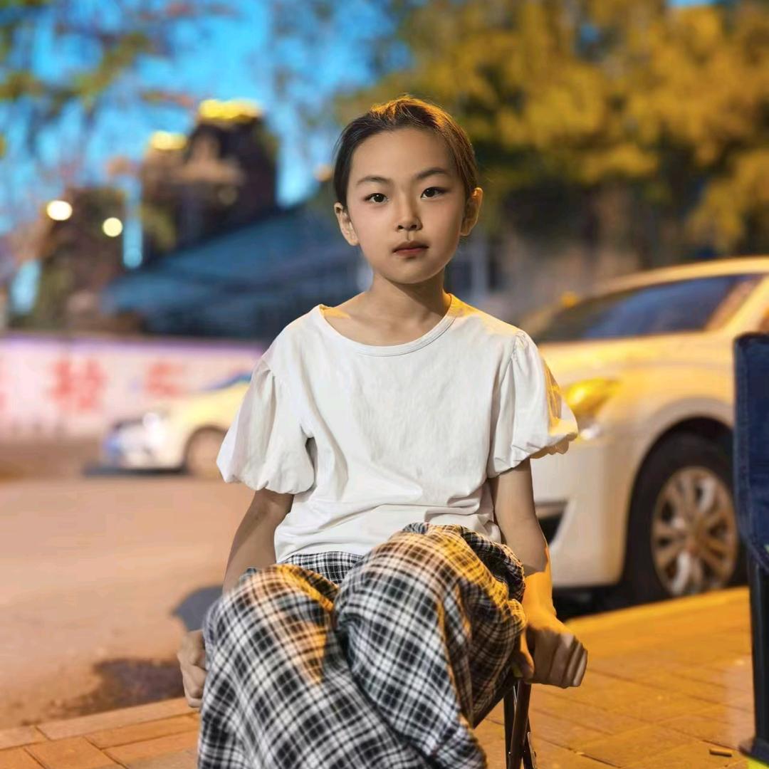 莫叫姐姐。
