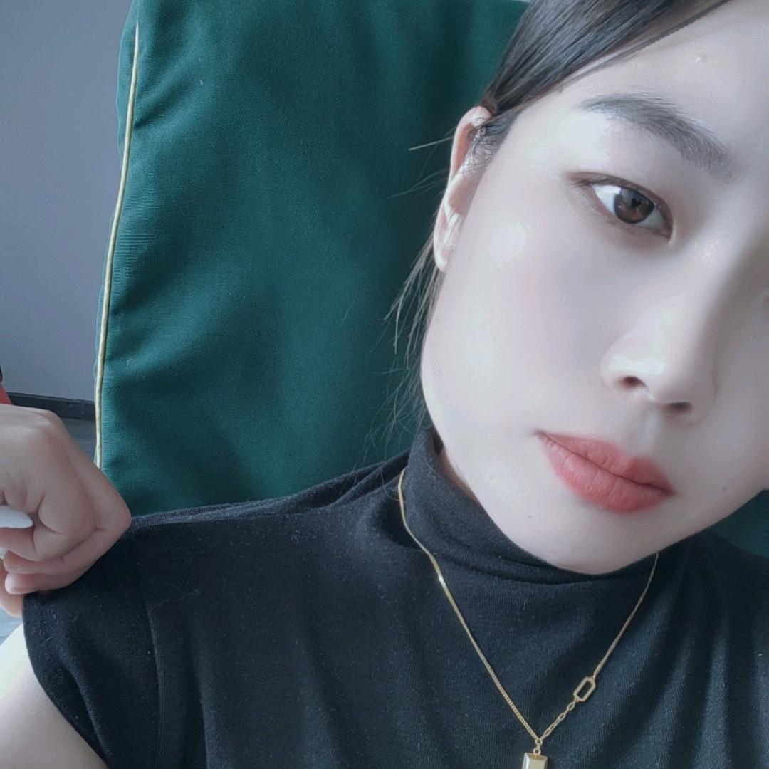 秋丽