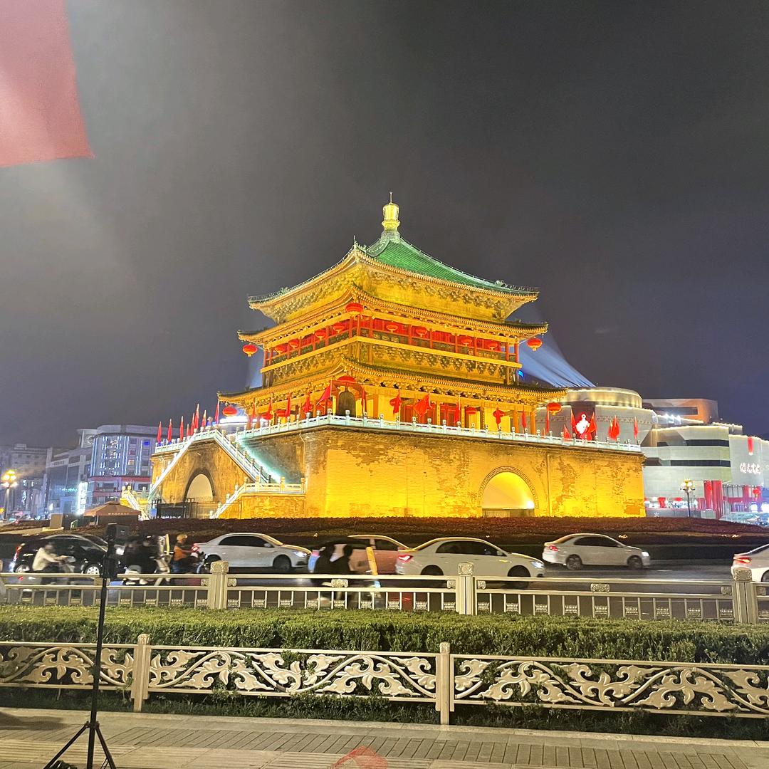 @李先森( ´•ω•)