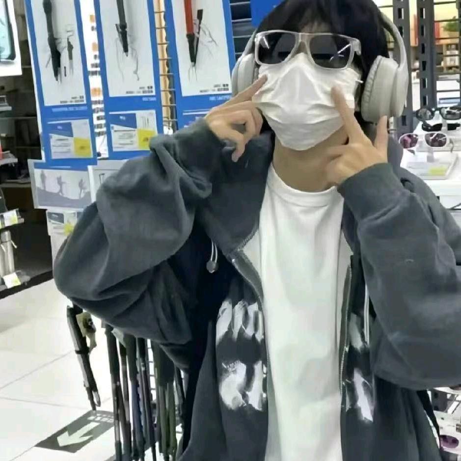 侯