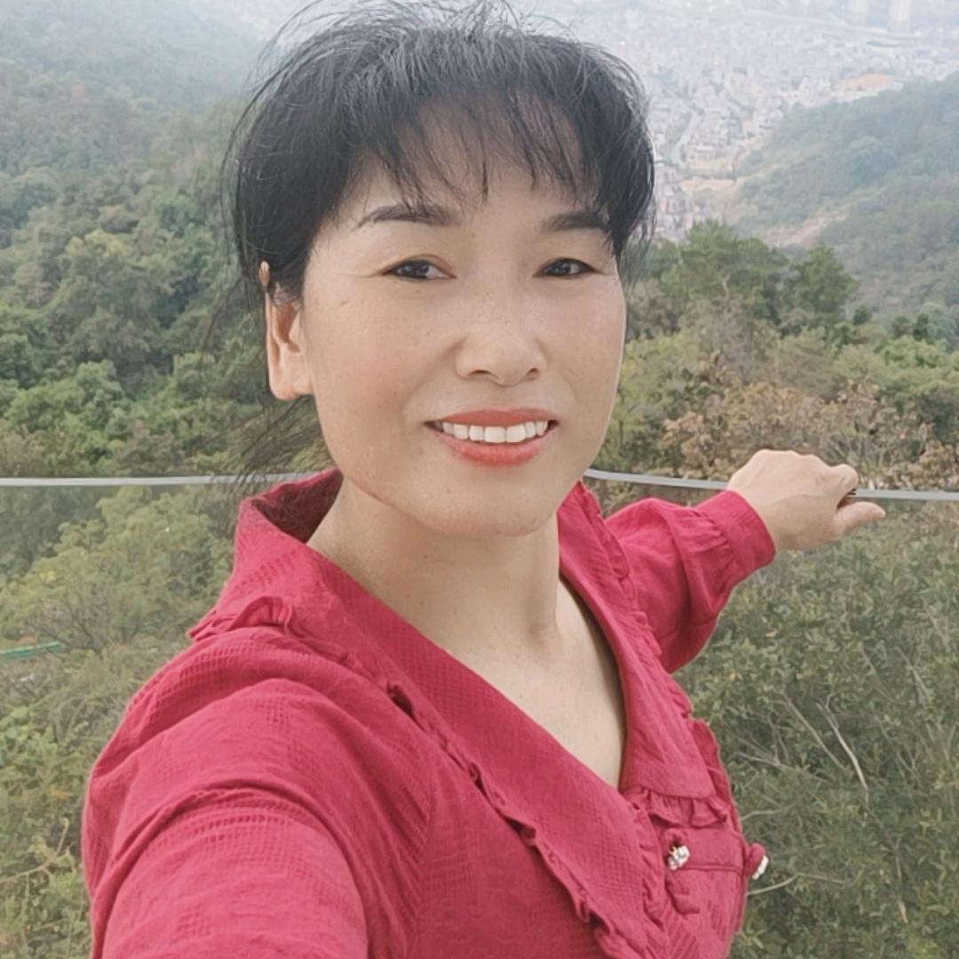 熊雪凤