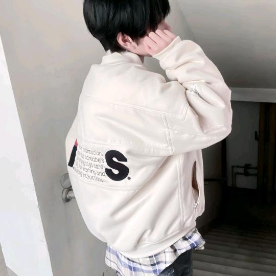 小莫
