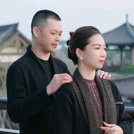 诗千逸夫妇(彬哥男装)