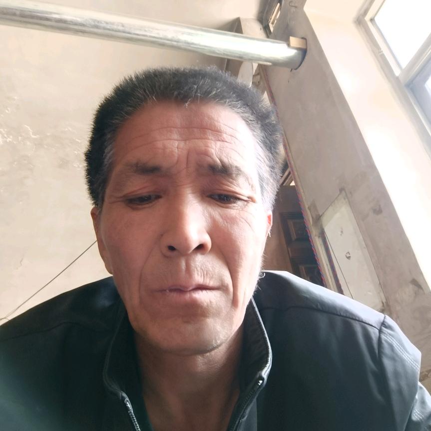 路上寻找你。