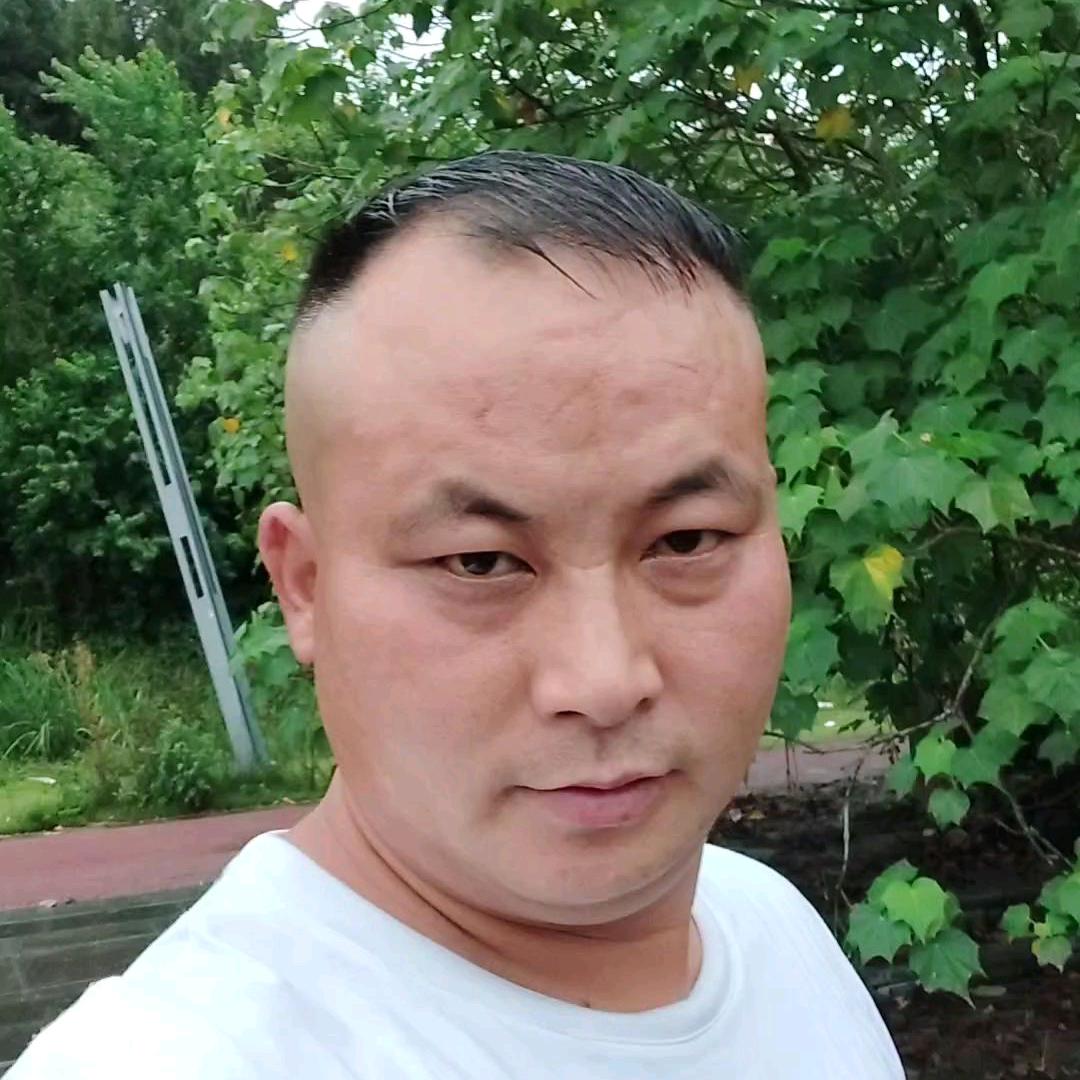 二龙专业安装玻璃