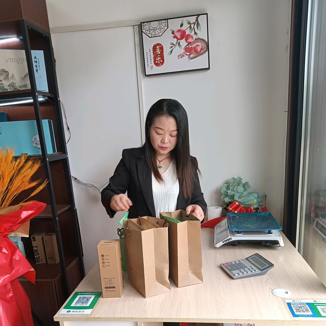 十元理发师  三峡特产