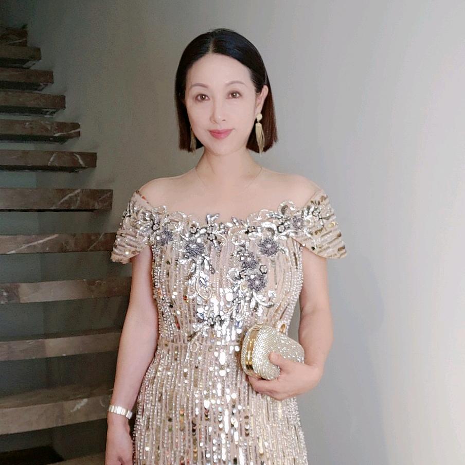 遥姐(芭缇雅礼服馆主理人)