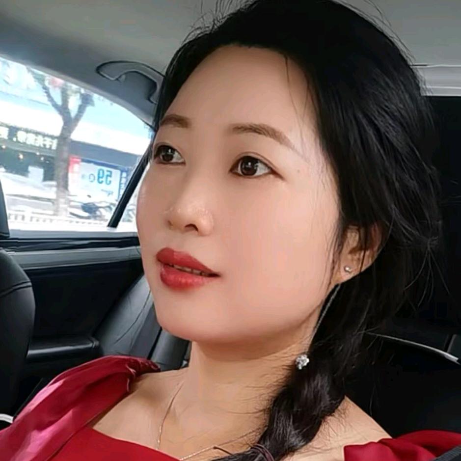 傻女王👸🏻