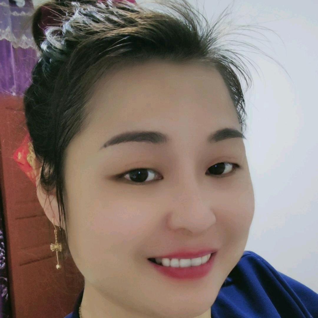 甜甜的笑