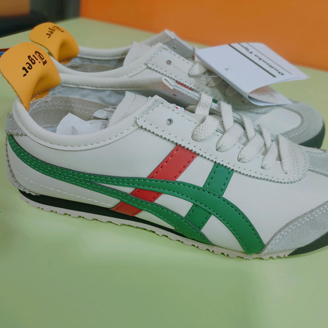 清妹，，，，，，，，，